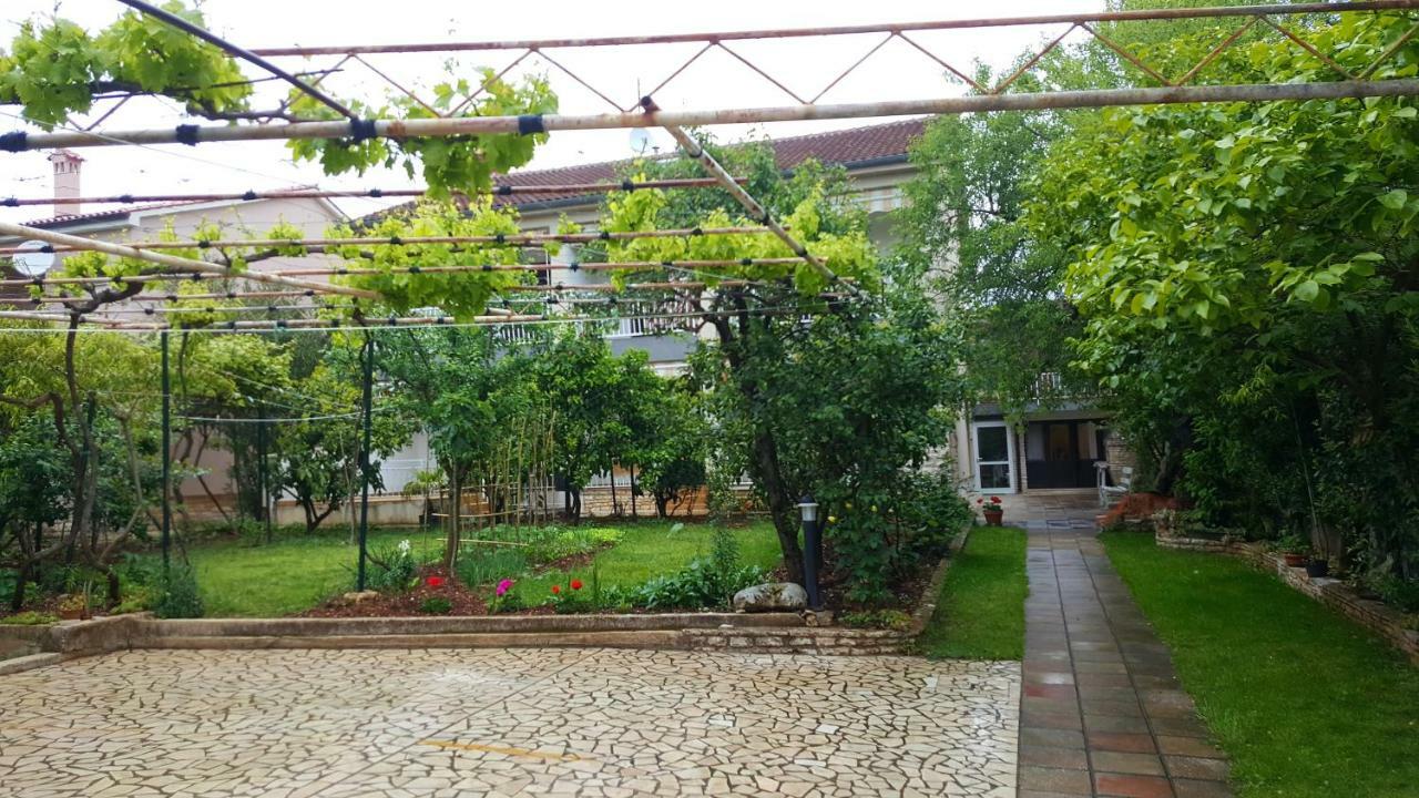 Apartments & Rooms Tom เมดูลิน ภายนอก รูปภาพ